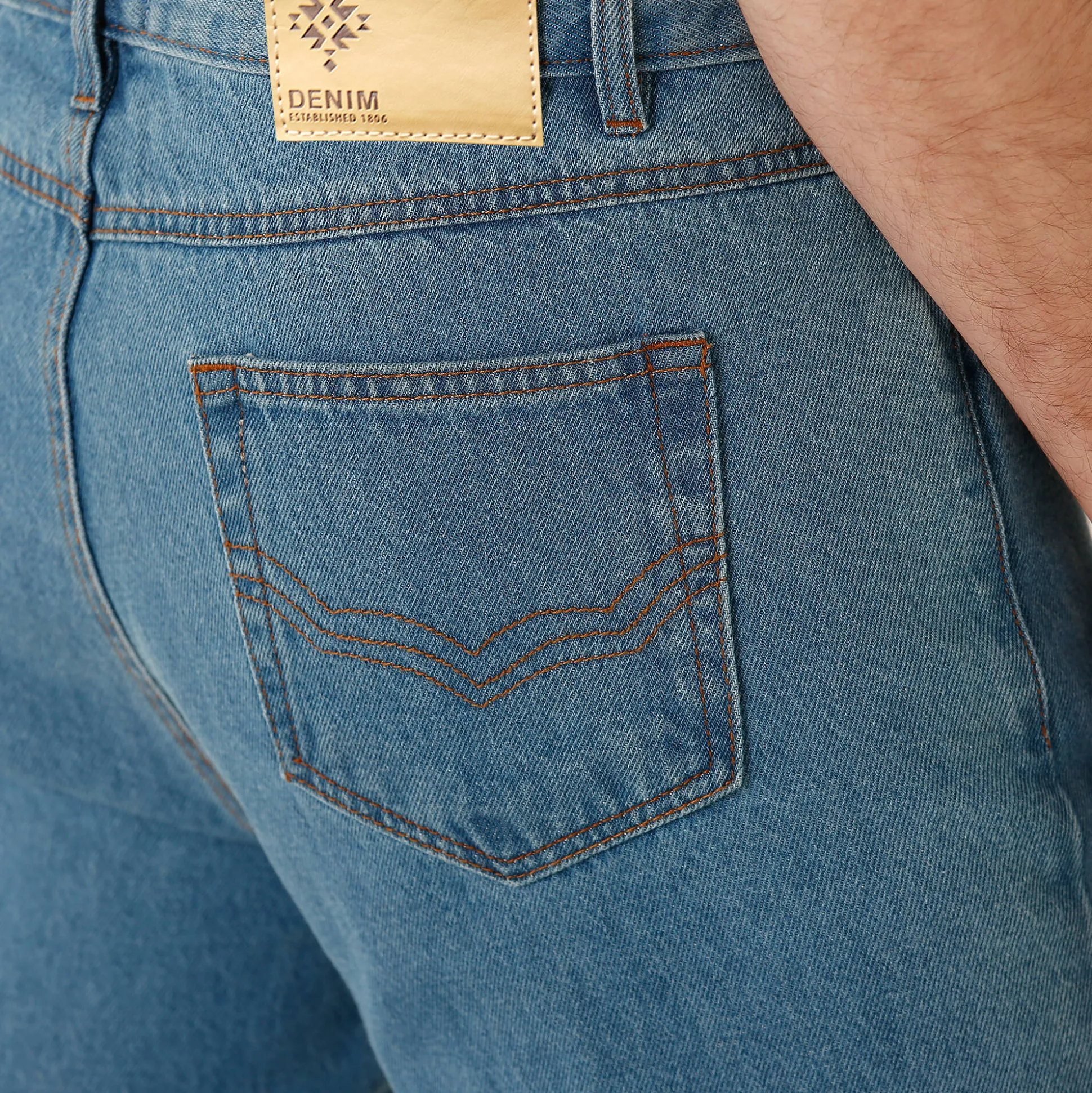 Authentieke jeans in recht model - binnenpijplengte 72 cm