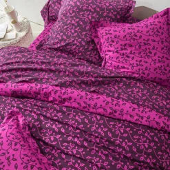 Bedlinnen Héritage in flanel met krulmotieven<br>
