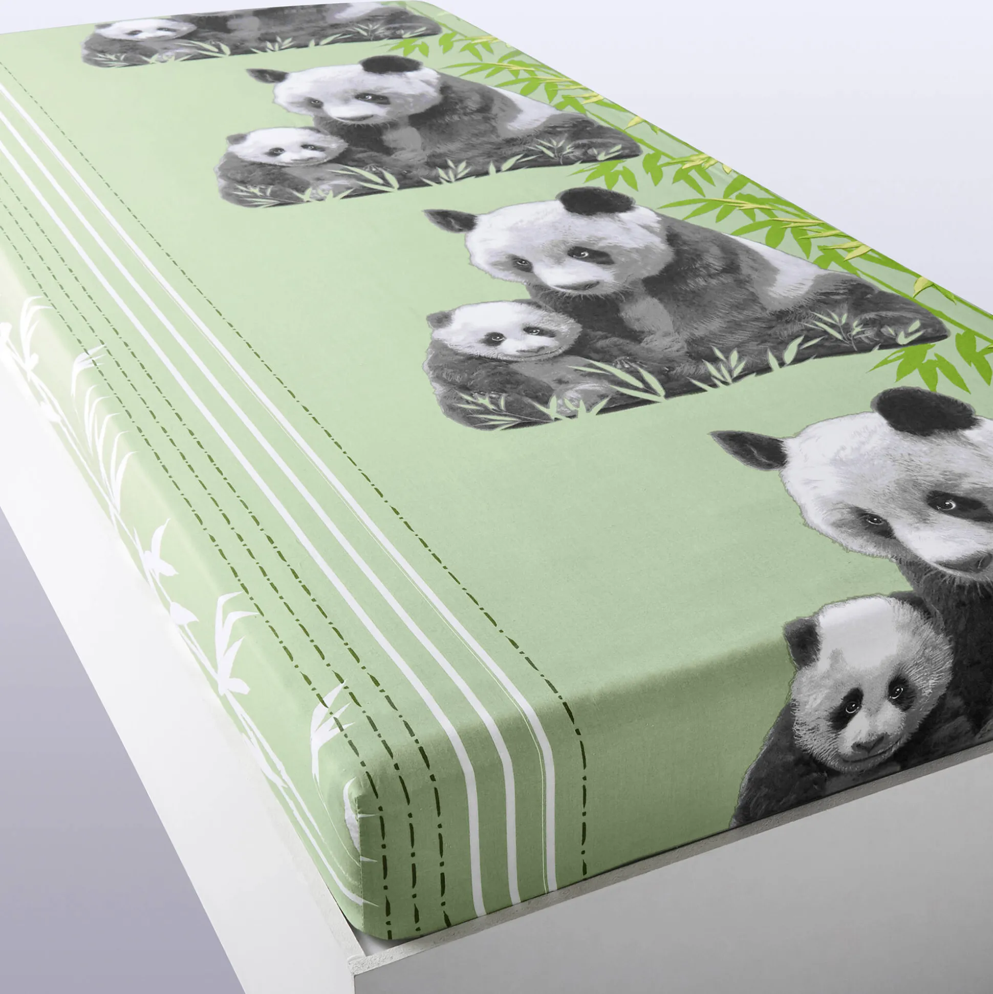 Bedrukt bedlinnen Pandas in polykatoen