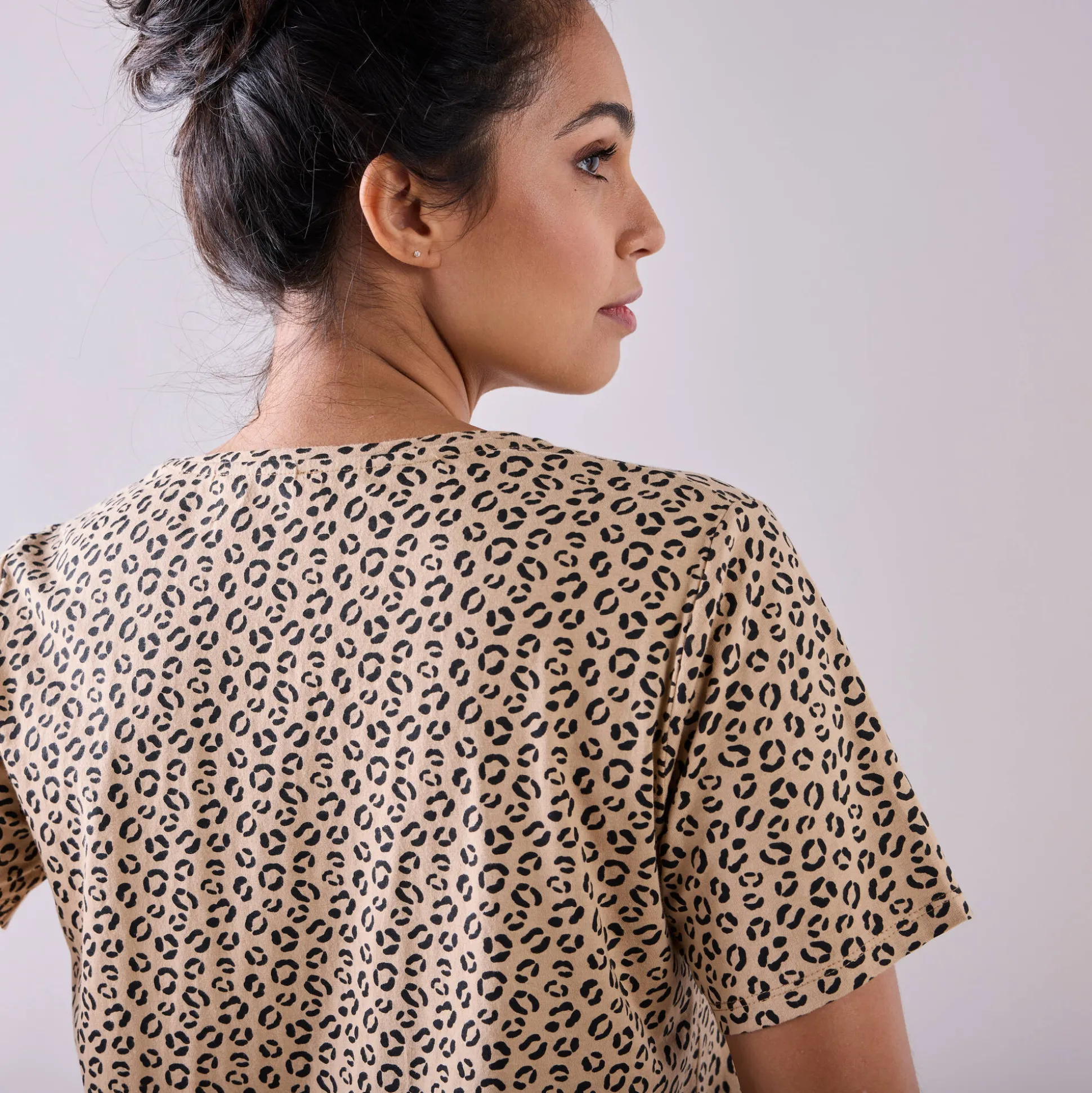 Bedrukt T-shirt met ronde hals en korte mouwen