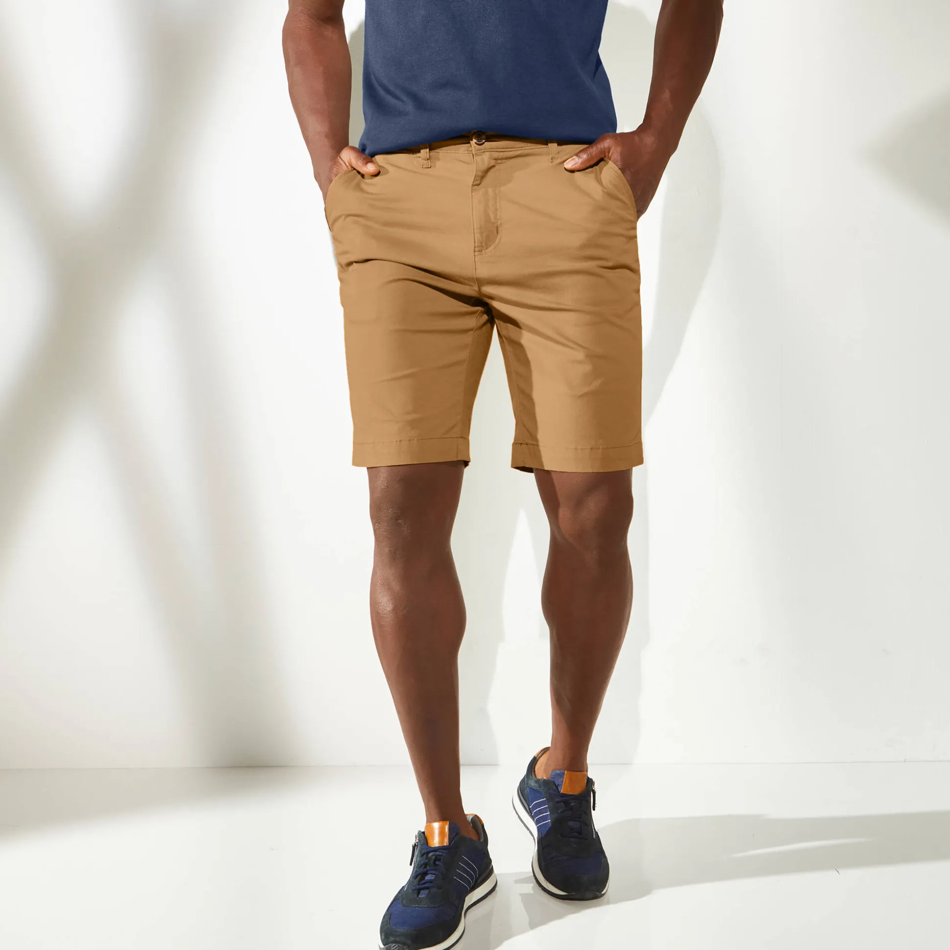 Bermuda chino ceinture arrondie sous le ventre
