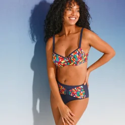 Bikinibeha Toboki met cups en beugels - balconnetmodel