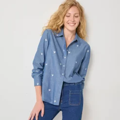 Bloes in chambray met knoopsluiting en hartjesprint