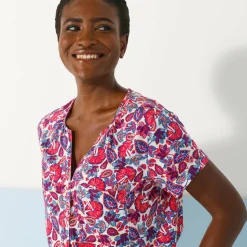 Bloes in viscose met knoopsluiting en etnische print, korte mouwen