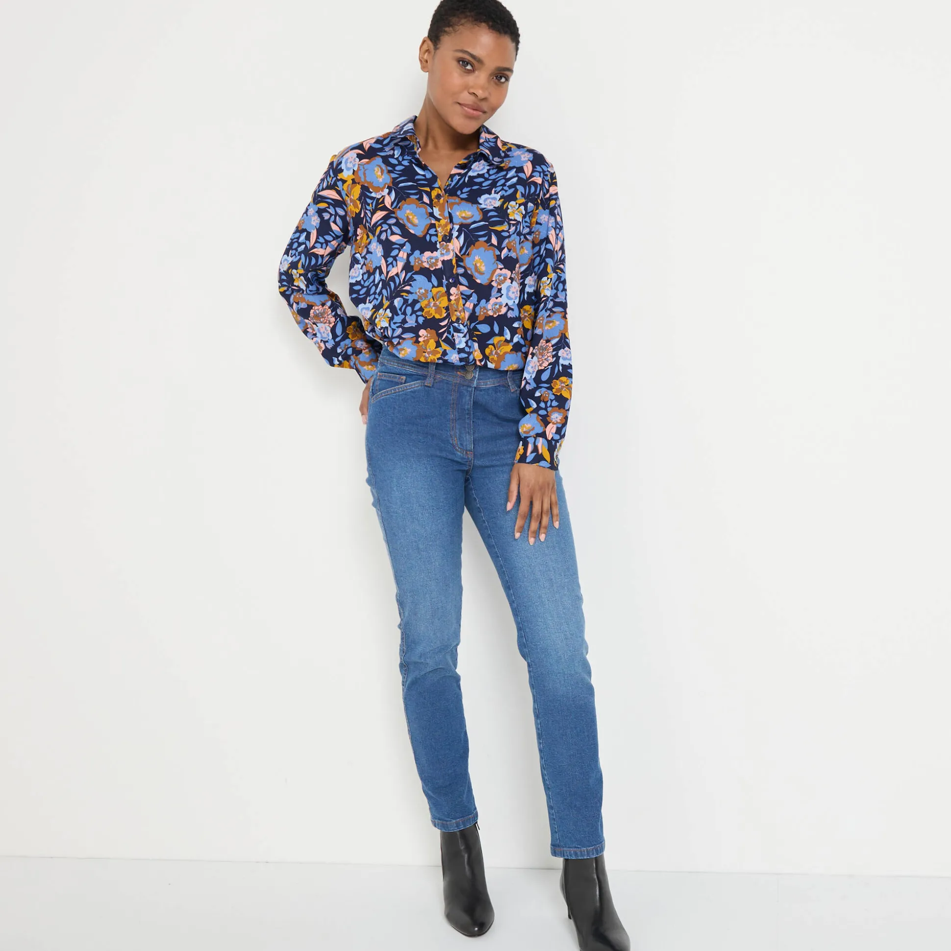 Bloes met knoopsluiting met bloemenprint, gerecycleerd polyester(**)