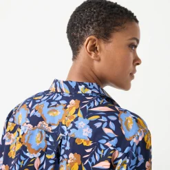 Bloes met knoopsluiting met bloemenprint, gerecycleerd polyester(**)