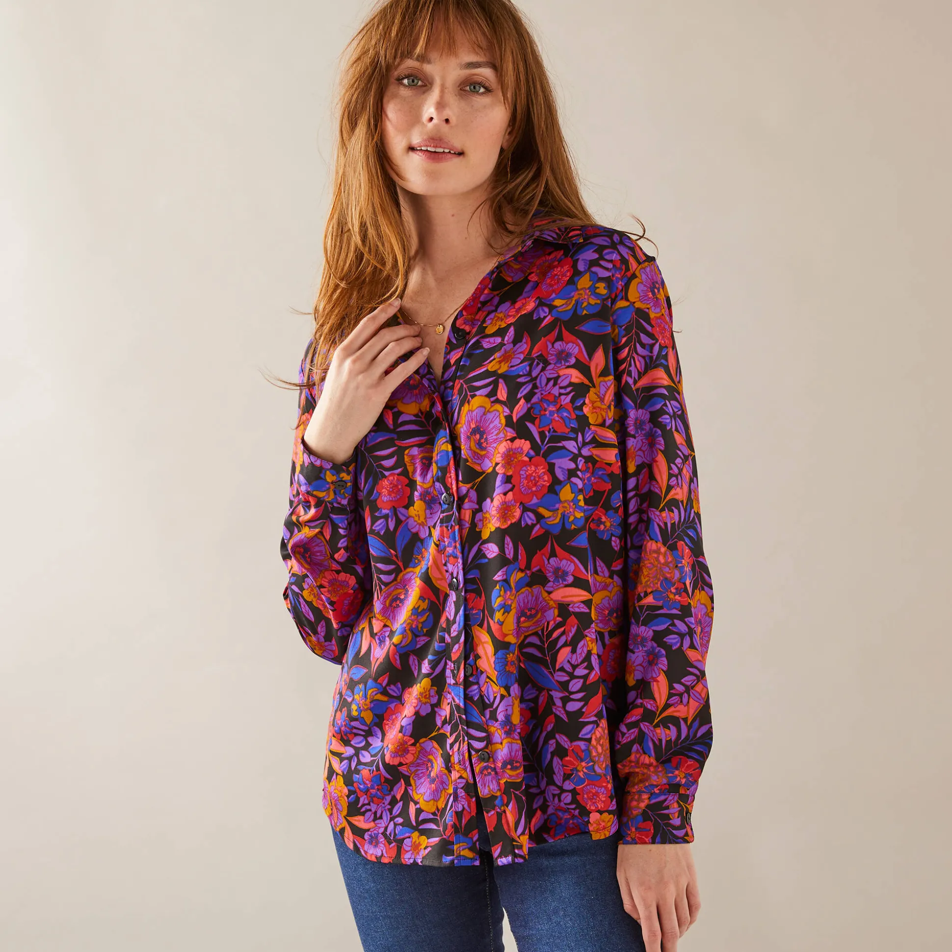 Bloes met knoopsluiting met bloemenprint, gerecycleerd polyester(**)