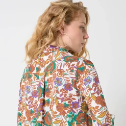 Bloes met knoopsluiting met bloemenprint, gerecycleerd polyester(**)