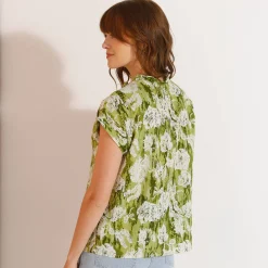 Bloes met korte mouwen, kraag met stroken, bloemenprint