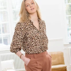 Bloes met luipaardprint