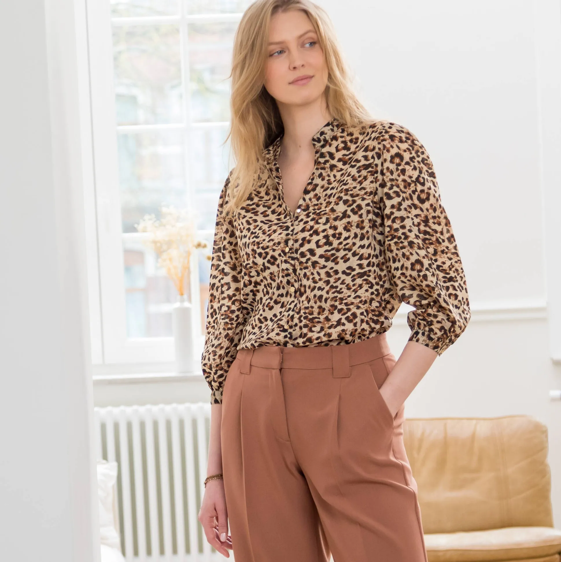 Bloes met luipaardprint