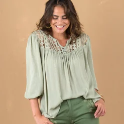 Bloes met macramé en 3/4-mouwen