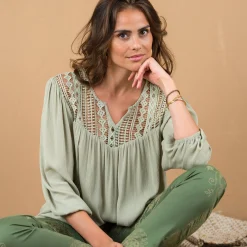Bloes met macramé en 3/4-mouwen
