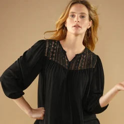 Bloes met macramé en 3/4-mouwen