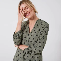 Bloes met stippenprint en Tunesische hals, crêpe