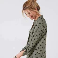 Bloes met stippenprint en Tunesische hals, crêpe