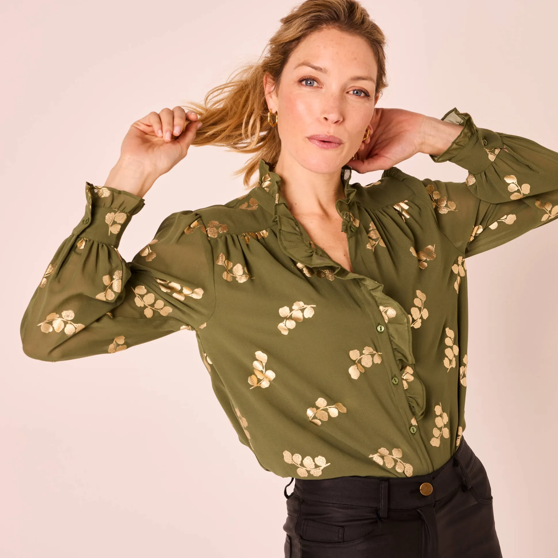 Bloes met strook, voile met gouden print