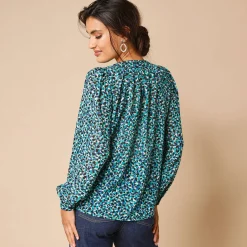 Bloes met Tunesische hals en dierenhuidprint, lange mouwen