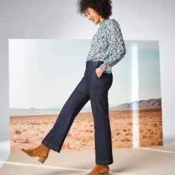 Bloes met Victoriaanse kraag, voile met bloemenprint