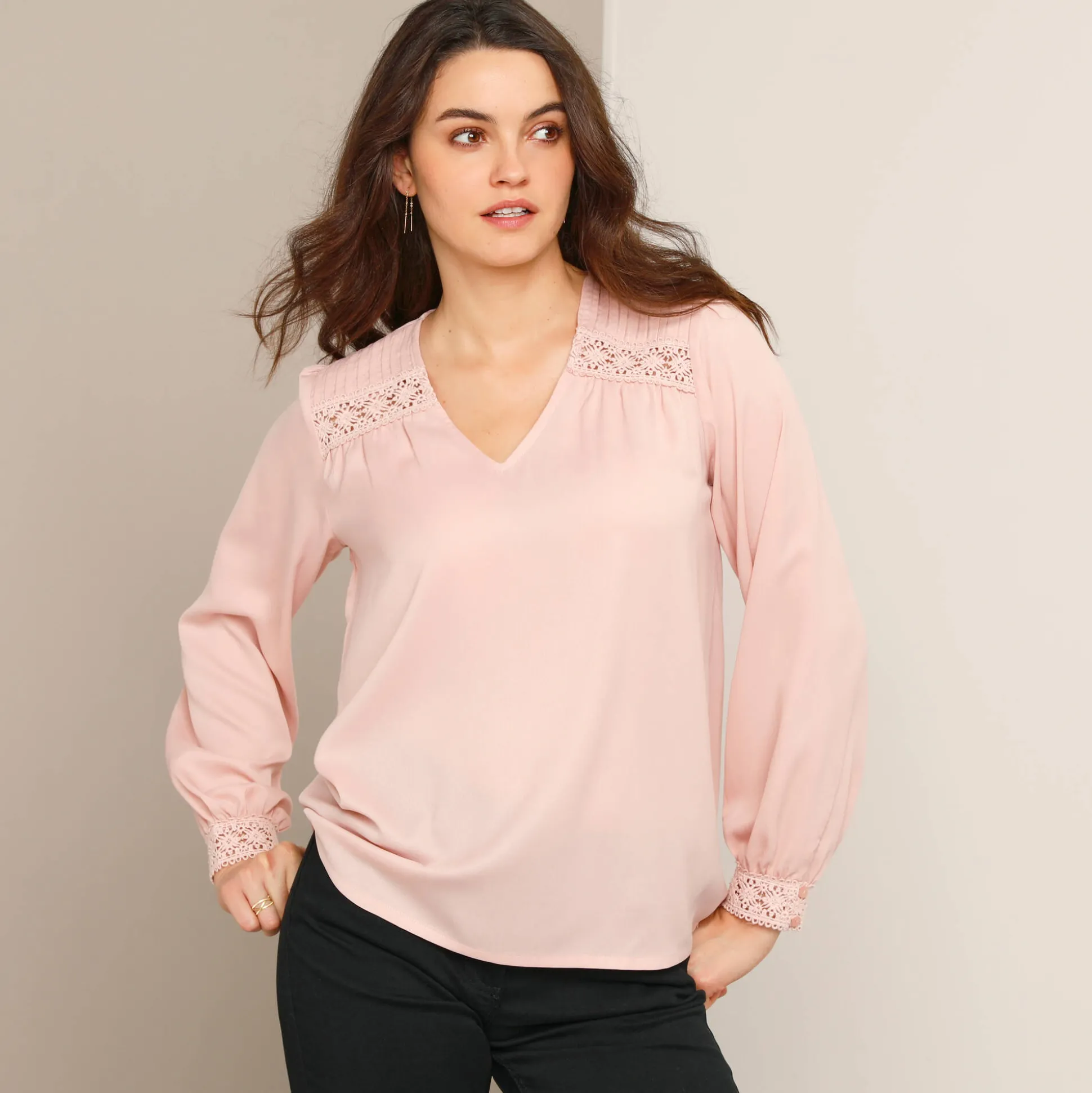 Blouse met kanten details, crêpe