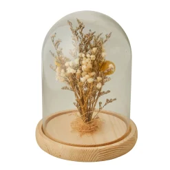 Bol met gedroogde bloemen