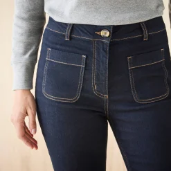 Bootcut jeans, opgestikte zakken