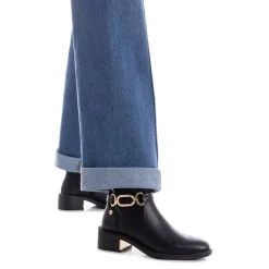 Boots met goudkleurige fantasiegesp