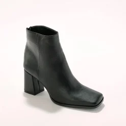 Boots met hak en vierkante neus