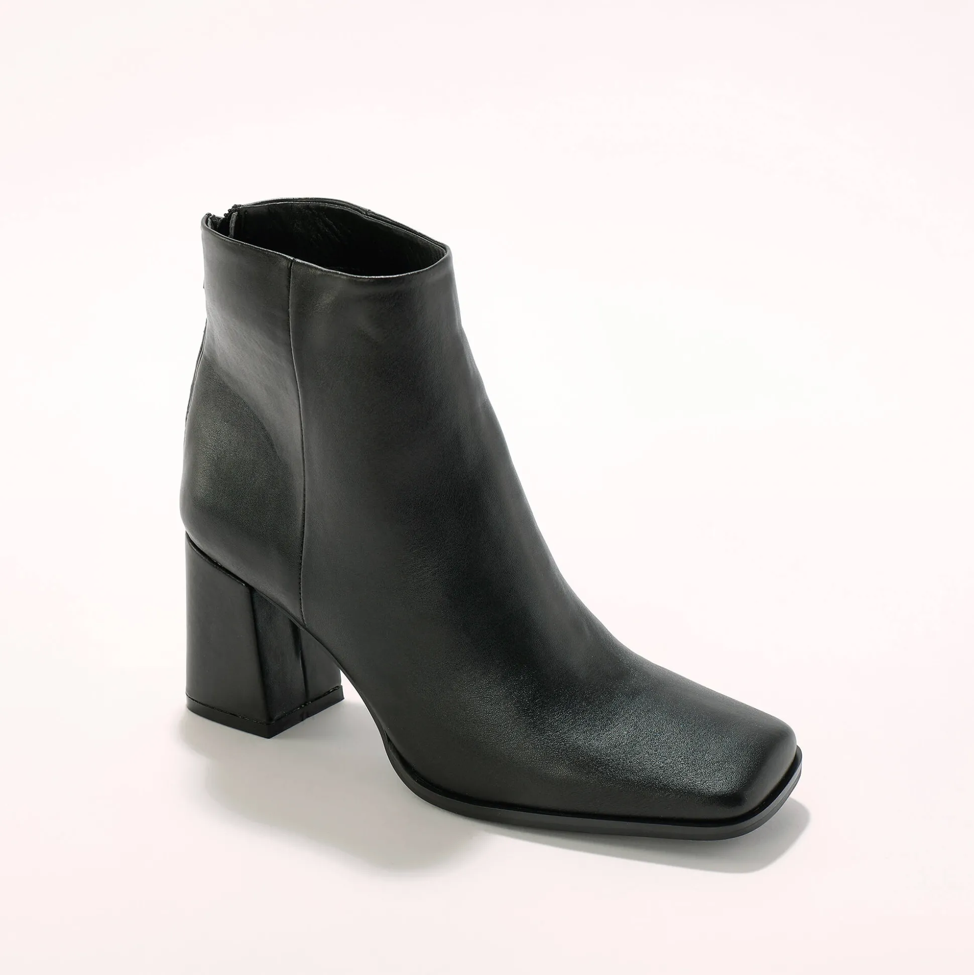 Boots met hak en vierkante neus