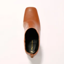 Boots met hak en vierkante neus