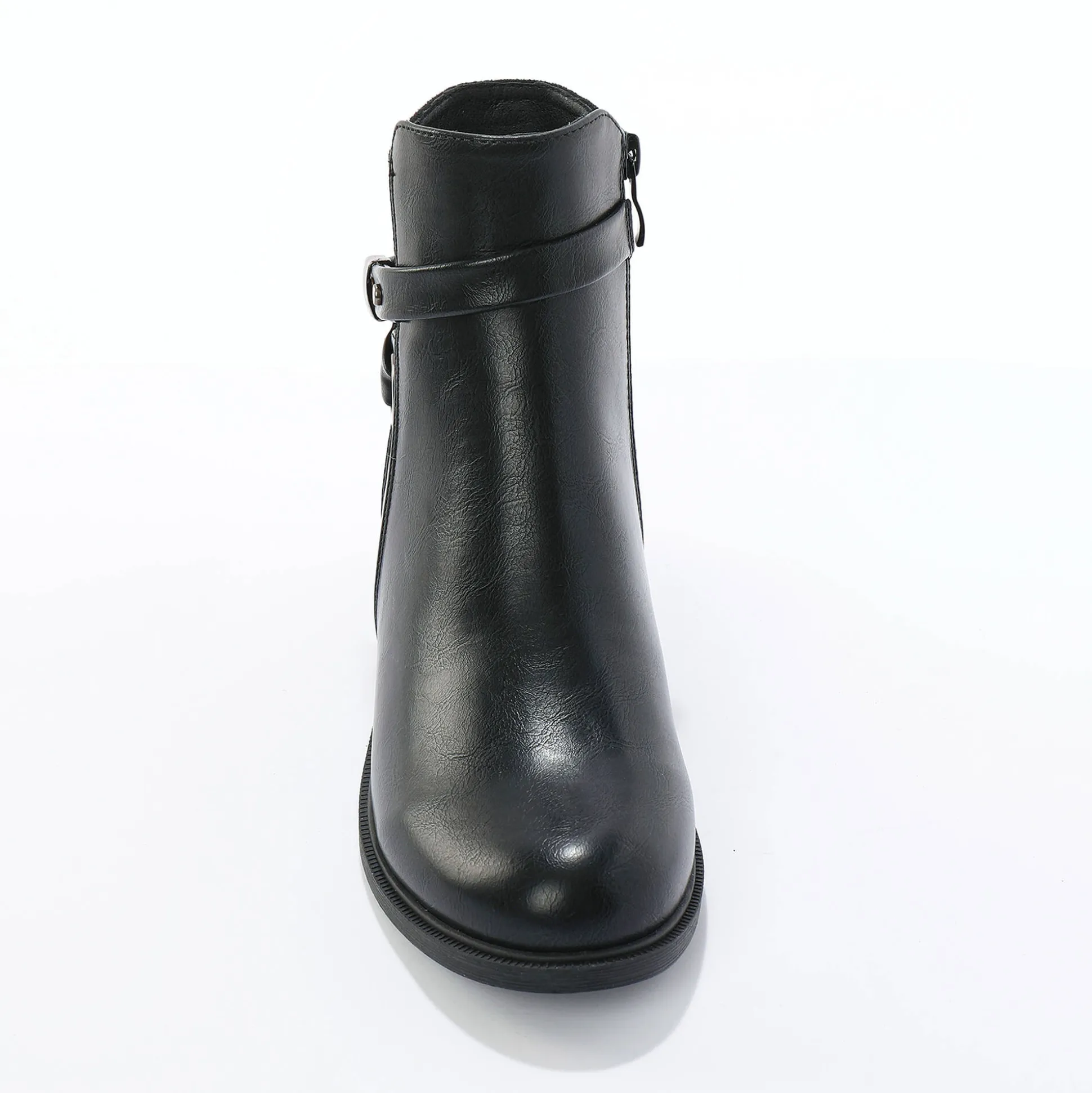 Boots met rits, riempjes en fantasiegespen