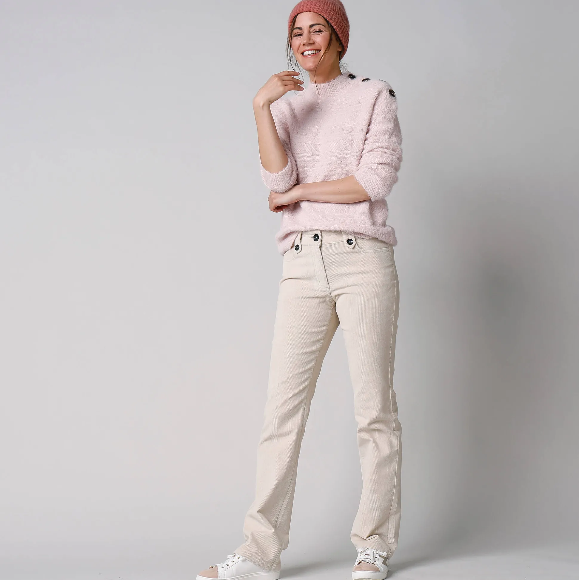 Broek in ribvelours met recht model