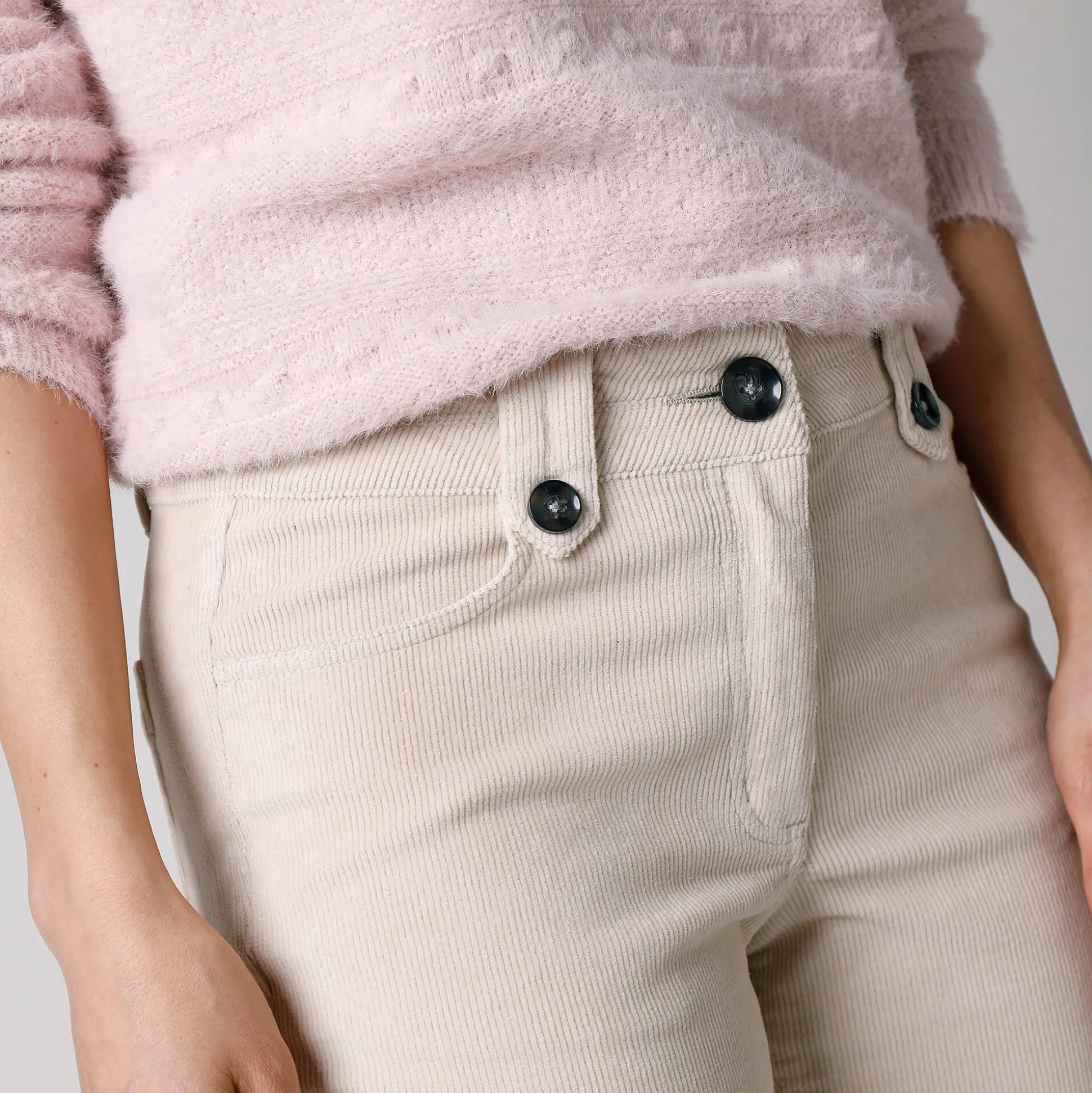 Broek in ribvelours met recht model