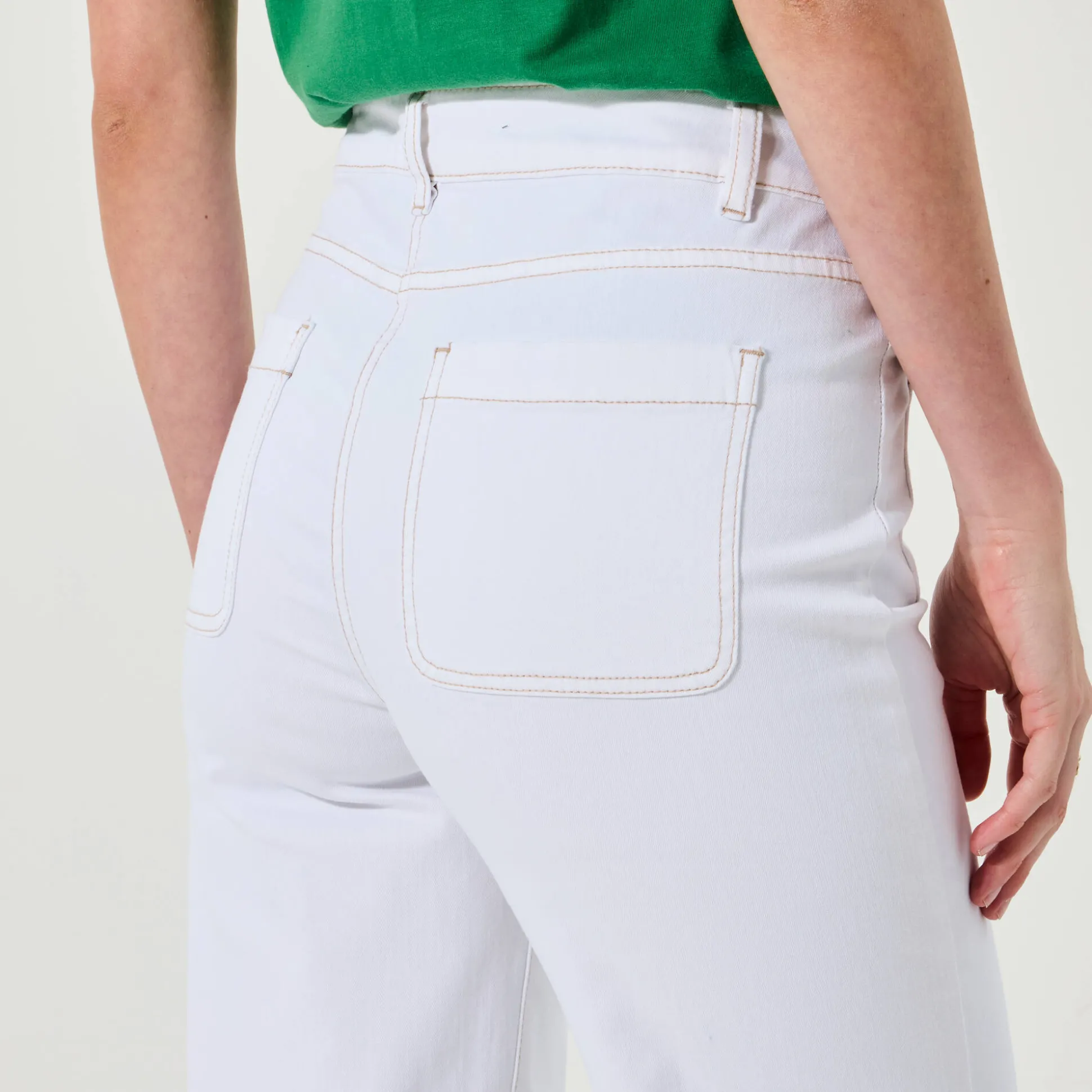 Broek in twill, ruim model met hoge taille, middelmatige lengte