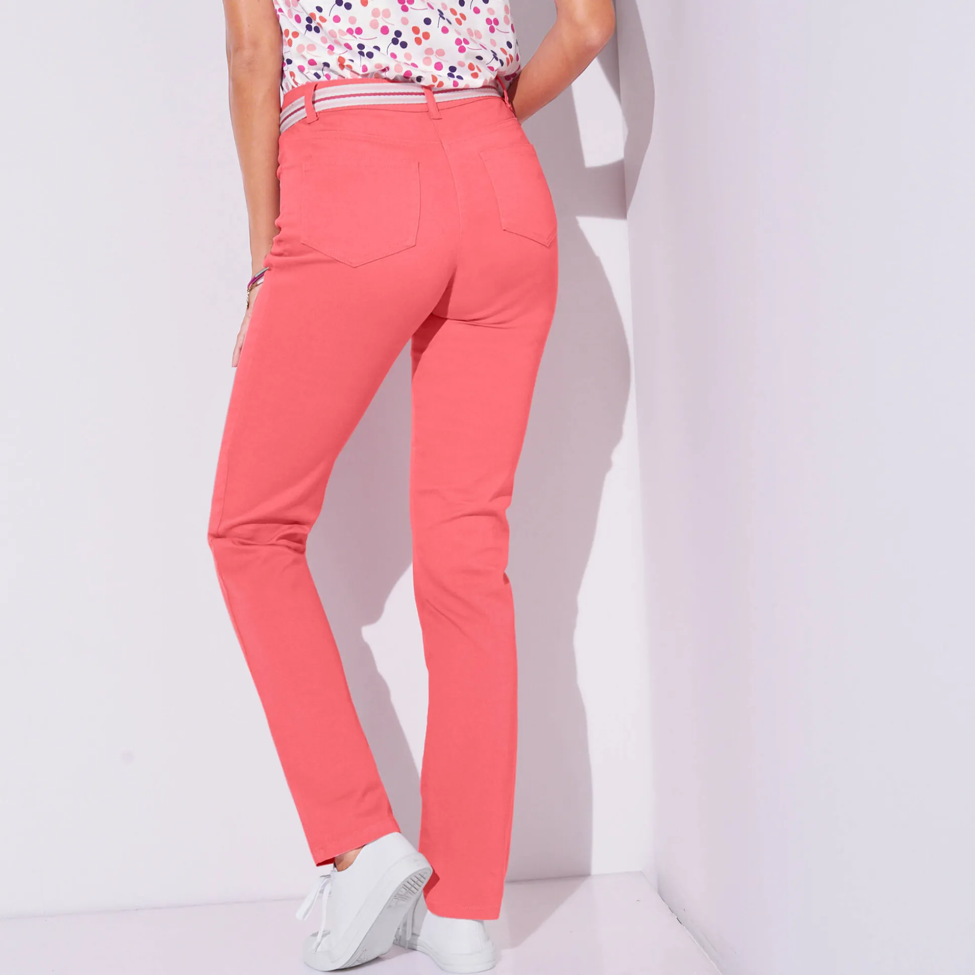 Broek met 'platte buik'-effect in rekbaar katoen