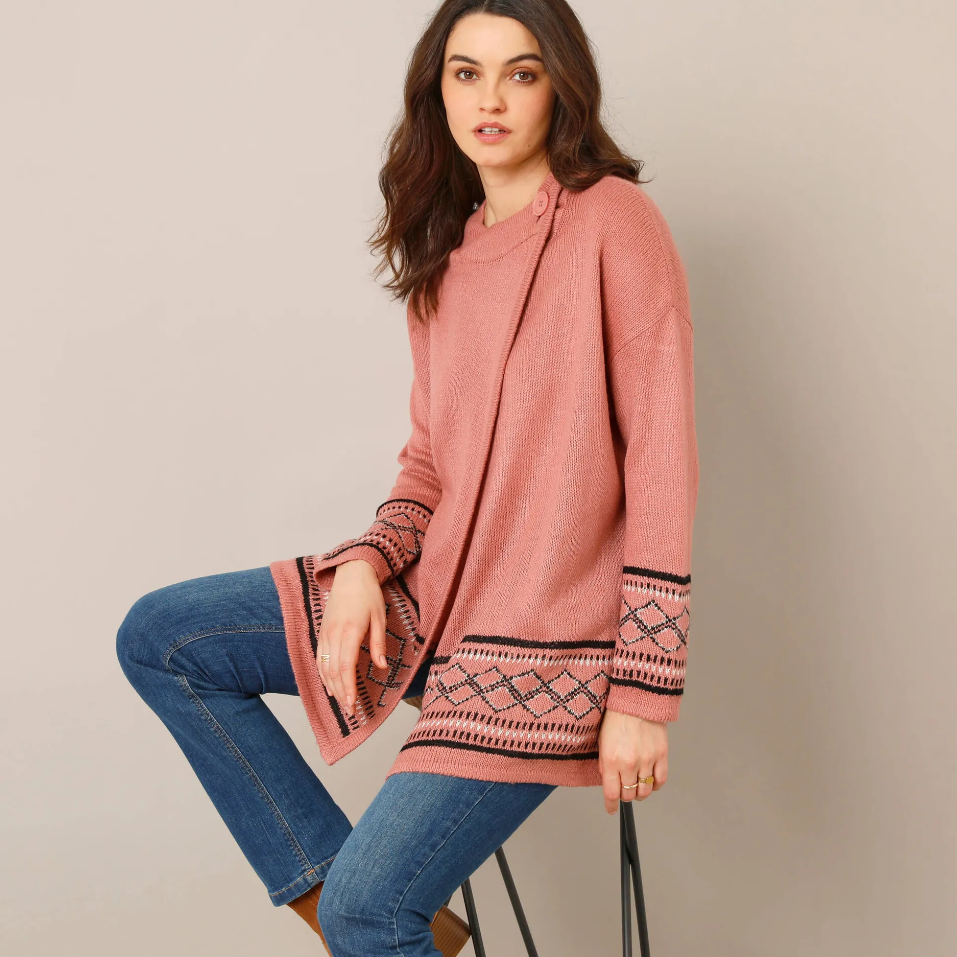 Capevest in jacquard, opstaande hals