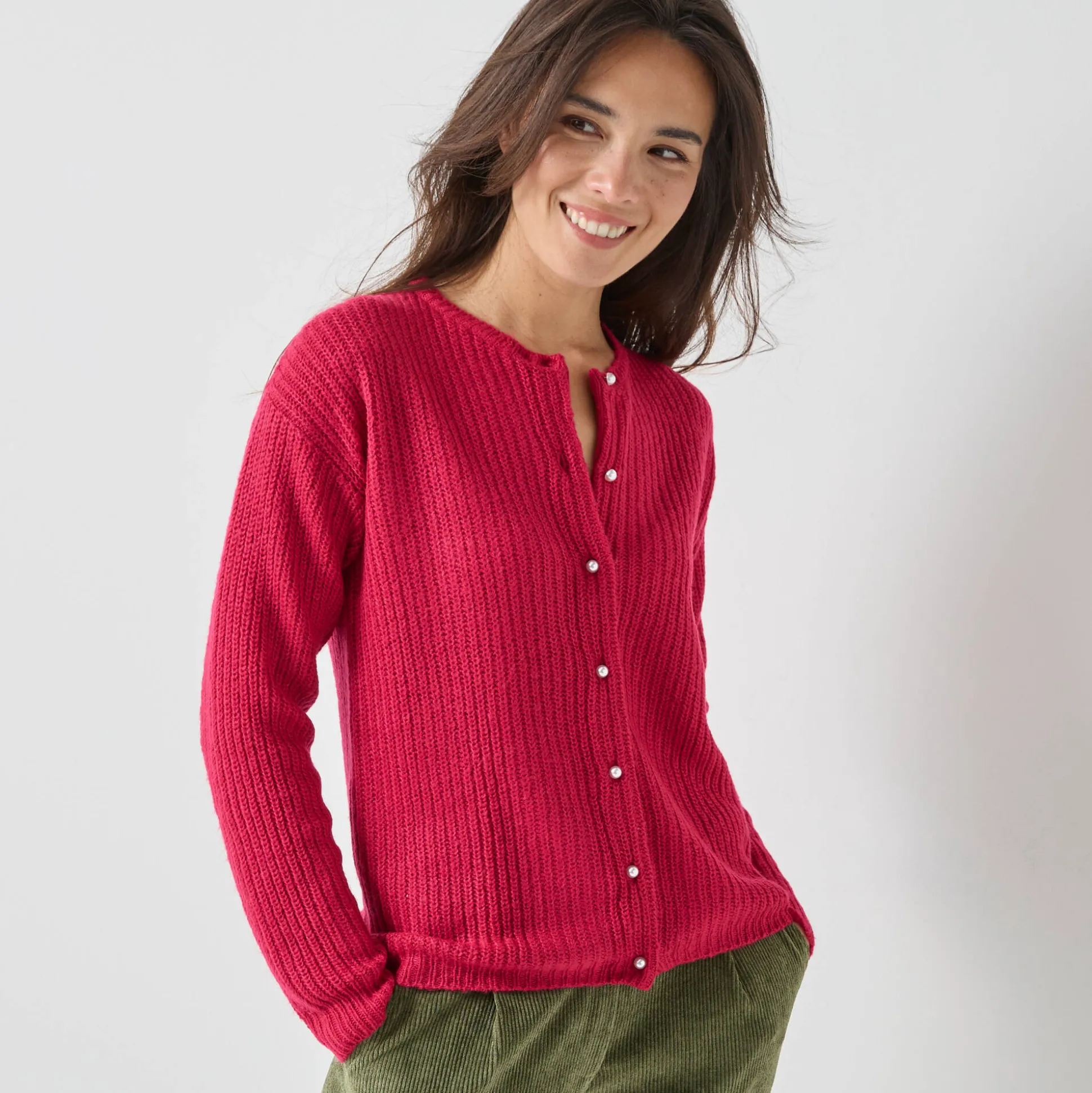 Cardigan met parelknopen en mohairtouch