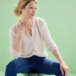 Cardigan met parelknopen en mohairtouch
