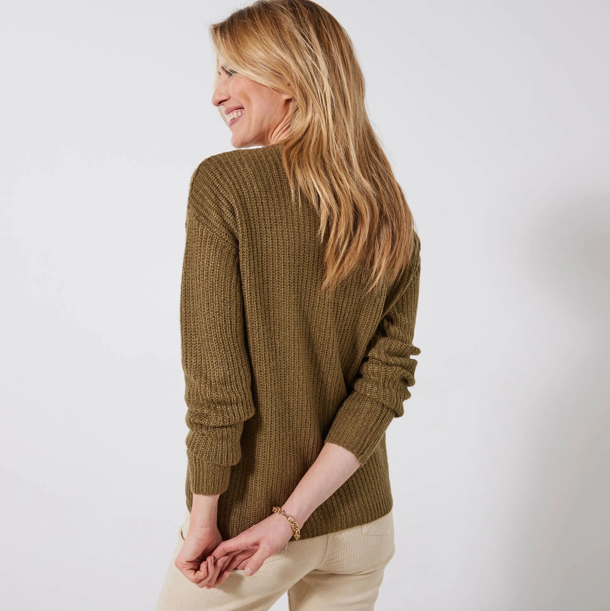 Cardigan met parelknopen en mohairtouch