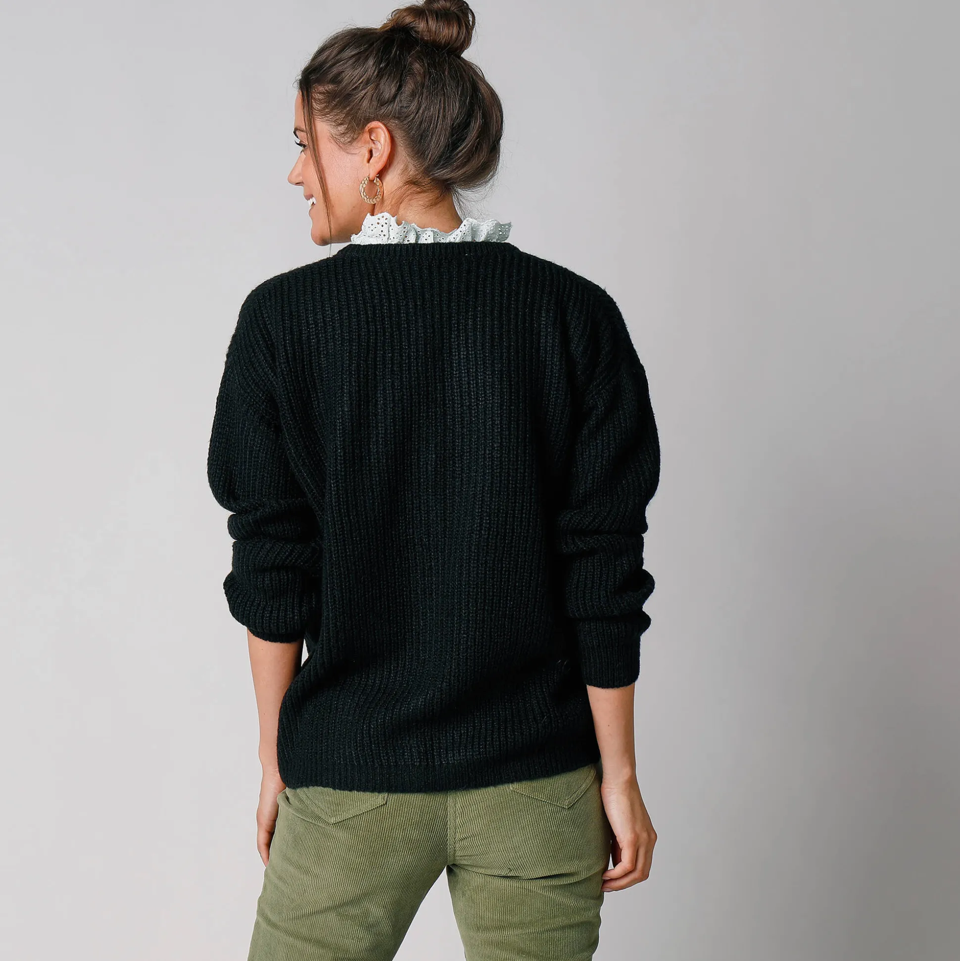 Cardigan met parelknopen en mohairtouch