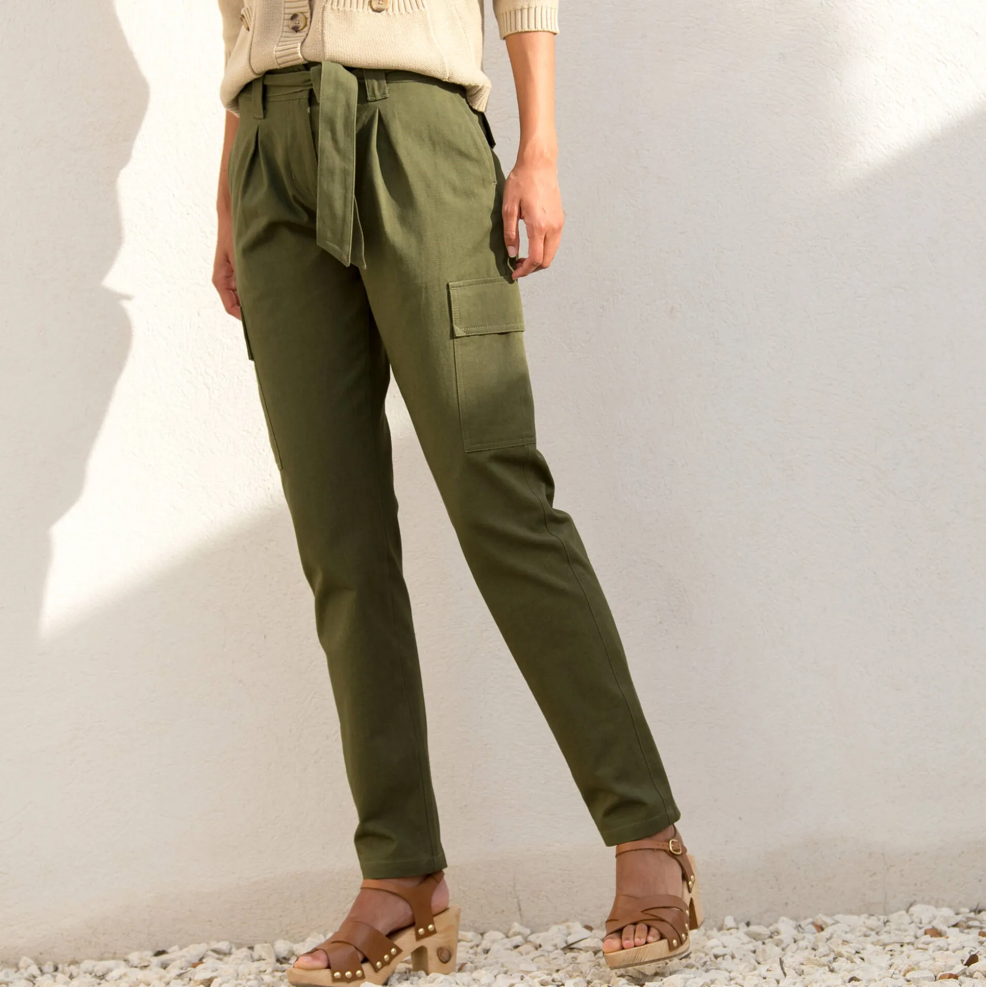 Cargobroek in chino model, hoge taille