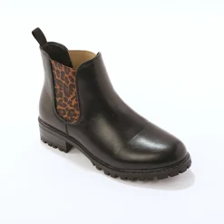 Chelsea boots