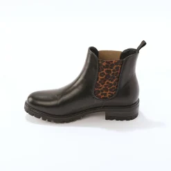 Chelsea boots