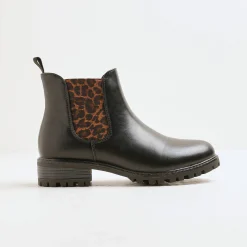 Chelsea boots