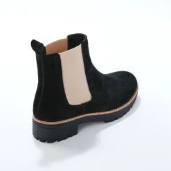 Chelsea boots in splitleer, dikke, geribbelde zool