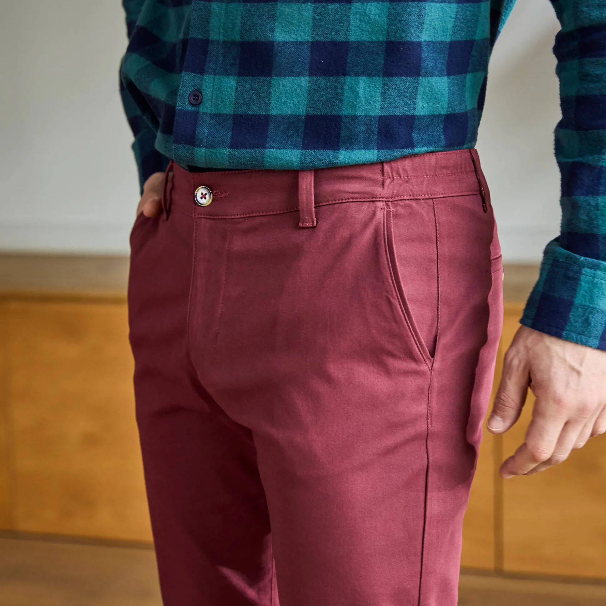 Chino broek met elastische tailleband opzij