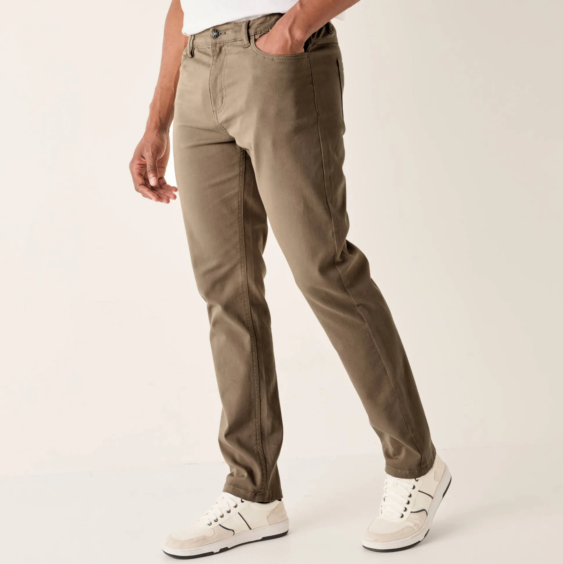 Comfortabele broek met 5 zakken en elastische tailleband, in gabardine - L32