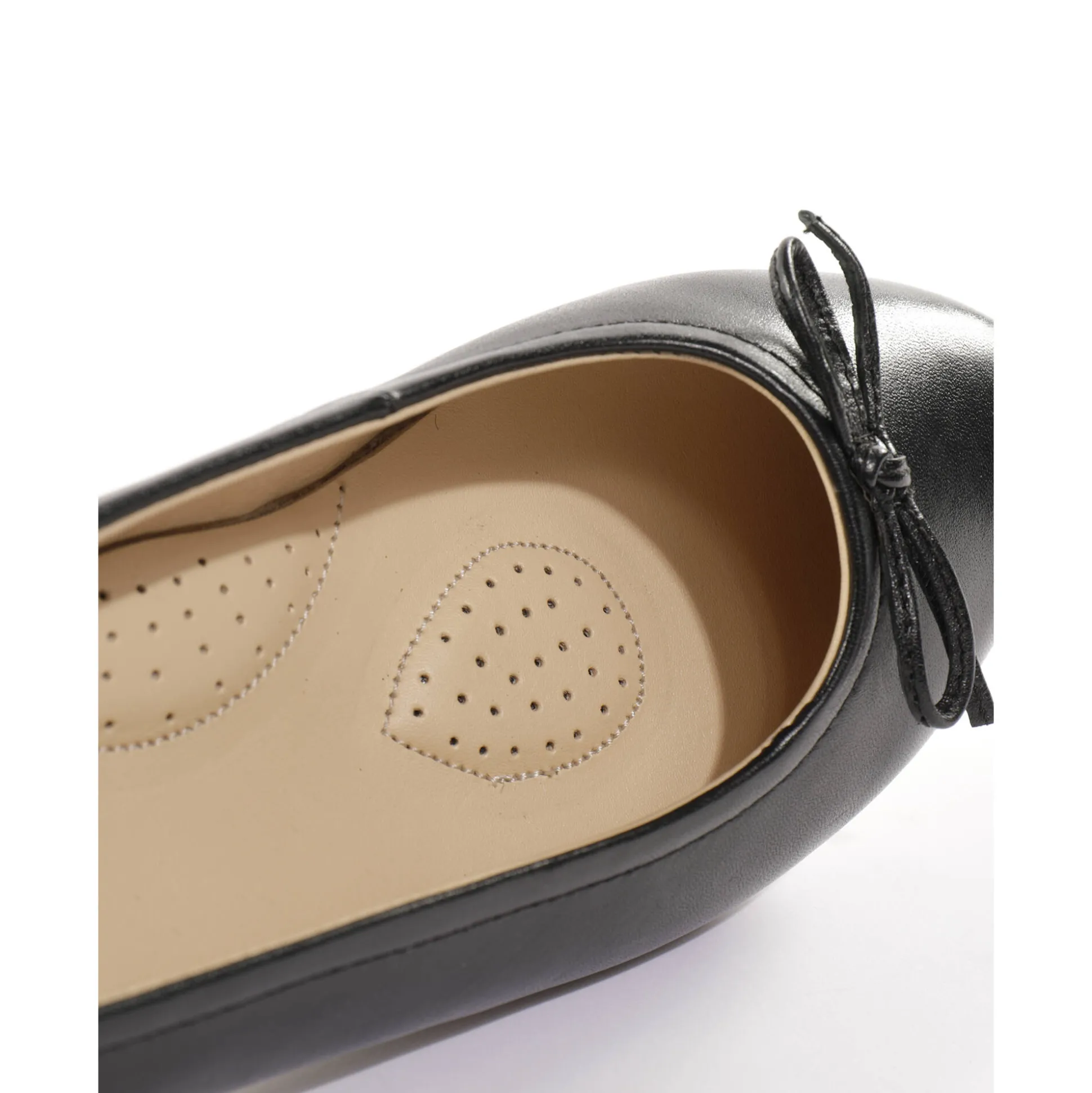 Comfortabele platte ballerina's in leer - zwart