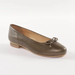 Comfortabele platte ballerina's in leer - bronskleur