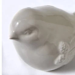 Decoratieve vogel in keramiek